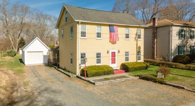 Photo of 574 Fabyan Rd, North Grosvenordale, CT 06255