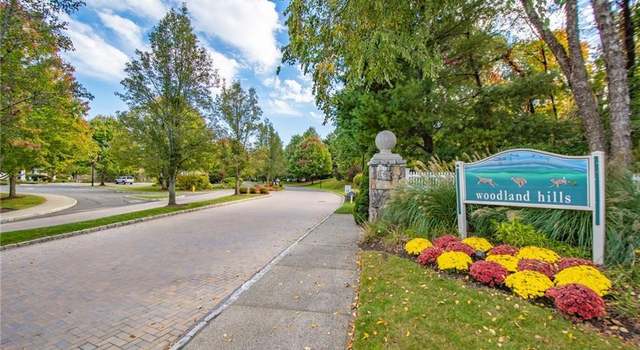 Photo of 112 Woodcrest Ln #112, Danbury, CT 06810