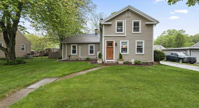 Photo of 33 Hanover St, Wallingford, CT 06492