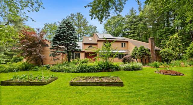 Photo of 5 Old Parish Dr, South Windsor, CT 06074