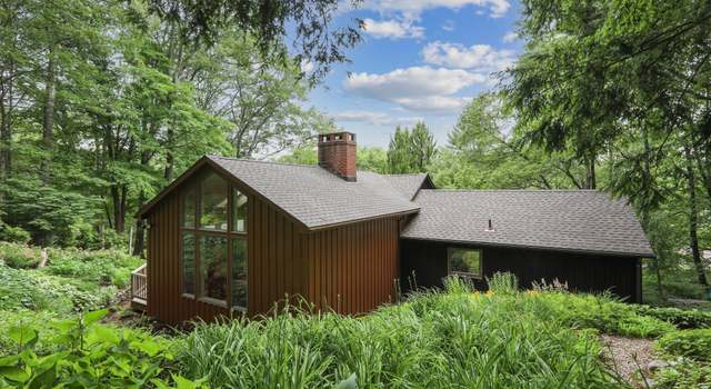 Photo of 17 Pine Hill Trl, Sherman, CT 06784