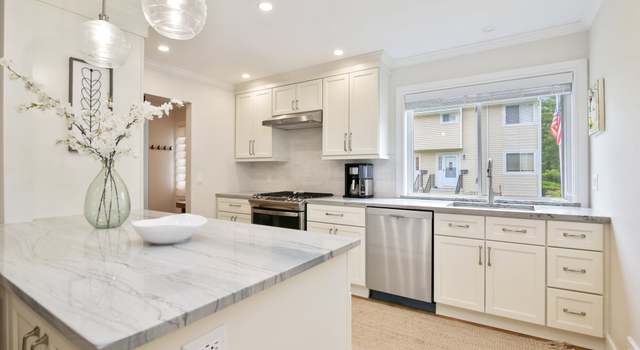 Photo of 75 Cos Cob Ave Apt 9, Cos Cob, CT 06807