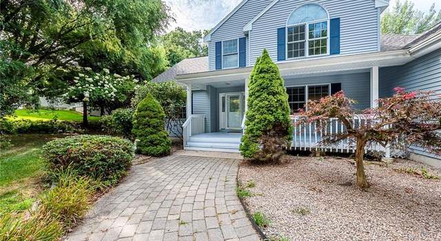 Photo of 80 Cove View Rd, New London, CT 06320