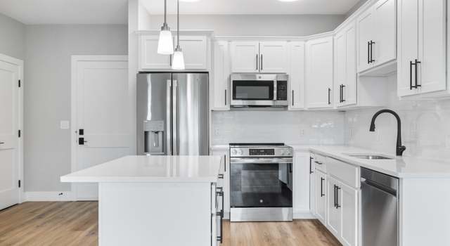 Photo of 300 Harbour Close Unit G, New Haven, CT 06519
