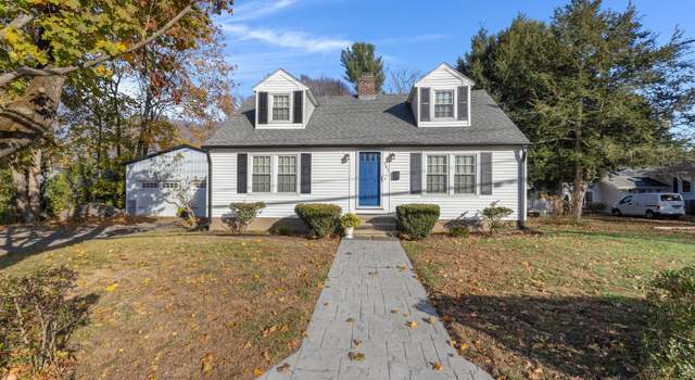 Photo of 281 Church St, Guilford, CT 06437