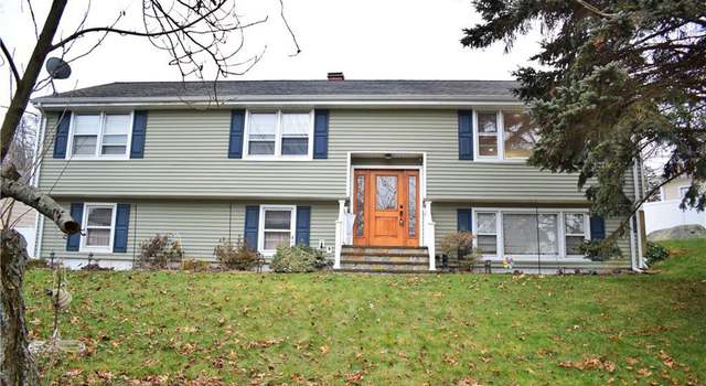 Photo of 165 Valley View Rd, Stratford, CT 06614