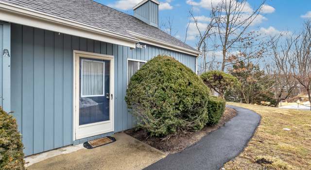 Photo of 94 Black Birch Ct #94, Shelton, CT 06484