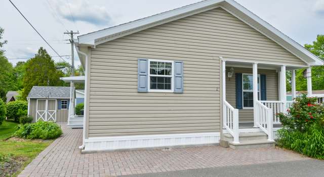 Photo of 2 Blueberry Ln, Plymouth, CT 06786
