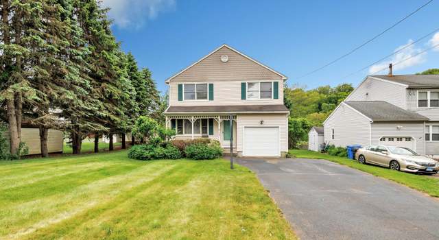 Photo of 9 Cypress Ln, Trumbull, CT 06611