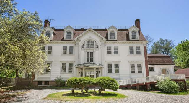 Photo of 26 Shady Ln, Greenwich, CT 06831