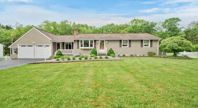 Photo of 111 Raymond Rd, Windsor Locks, CT 06096