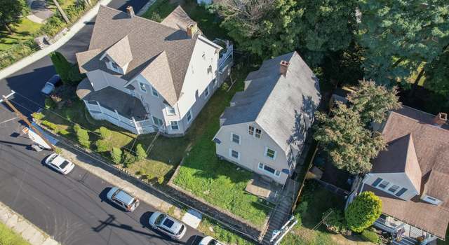 Photo of 177 Cliff St, Naugatuck, CT 06770