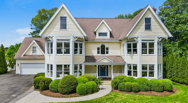 Photo of 49 Cromwell Pl, Old Saybrook, CT 06475