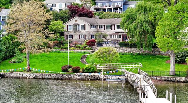 Photo of 84 N Lake Shore Dr, Brookfield, CT 06804