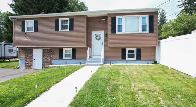 Photo of 7 Pleasant St, Wolcott, CT 06716