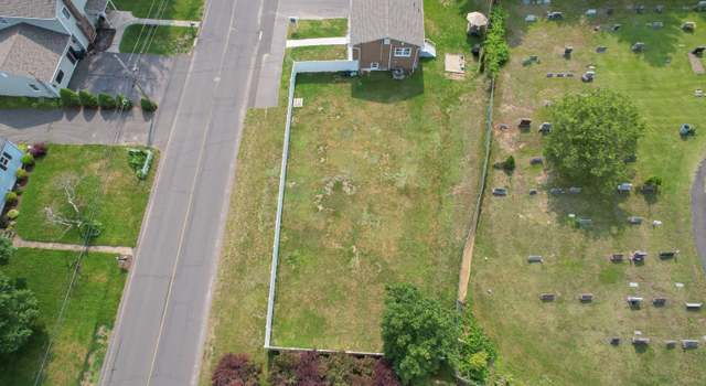 Photo of 7 Pleasant St, Wolcott, CT 06716