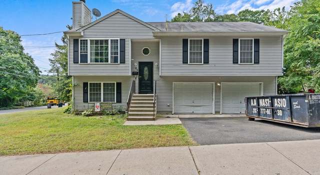 Photo of 66 W Hills Rd, New Haven, CT 06515