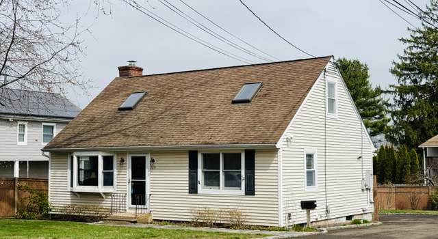 Photo of 129 Dora St, Stamford, CT 06902