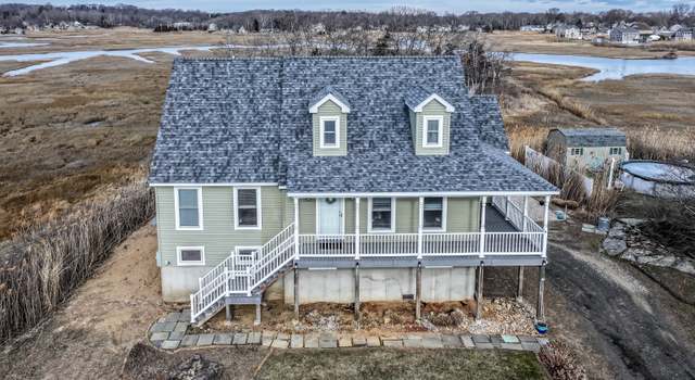 Photo of 10 Cottage Ave, Old Saybrook, CT 06475
