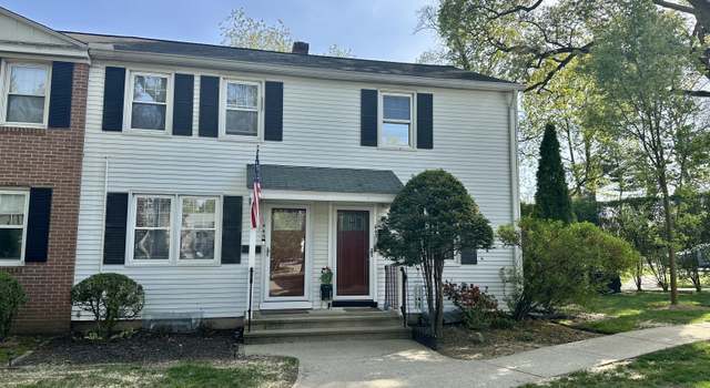 Photo of 445 Sylvan Knoll Rd, Stamford, CT 06902