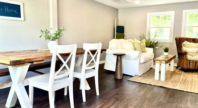 Photo of 25 Mohawk Trl, East Hampton, CT 06424