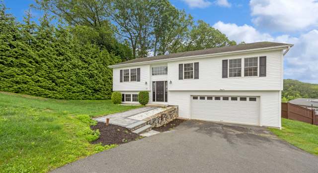 Photo of 23 Shadybrook Ln, Waterbury, CT 06706