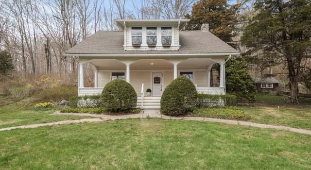 Photo of 42 W Main St, Chester, CT 06412