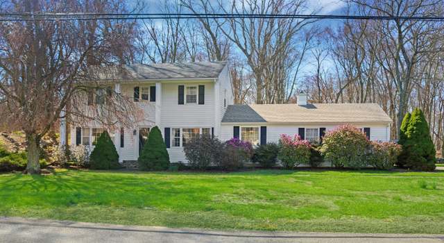 Photo of 87 Colony Rd, Groton, CT 06340