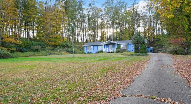 Photo of 6 Old Greenwoods Rd, Sherman, CT 06784