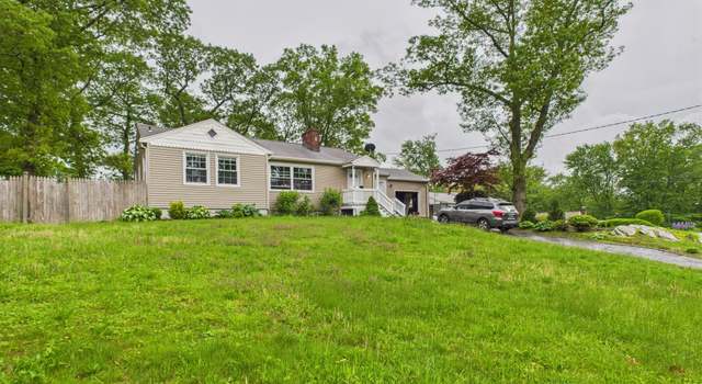 Photo of 92 Lake Ave, West Haven, CT 06516