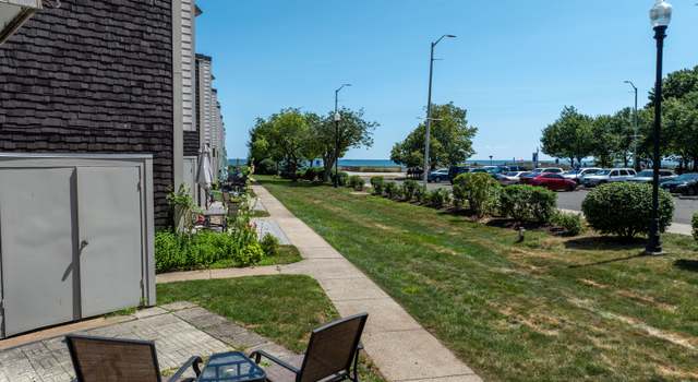 Photo of 101 West Walk #101, West Haven, CT 06516