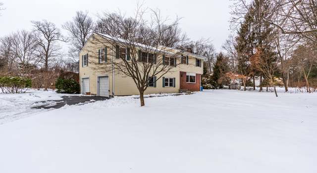 Photo of 111 Comstock Hill Ave, Norwalk, CT 06850