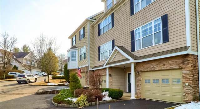 Photo of 39 Woodcrest Ln #39, Danbury, CT 06810