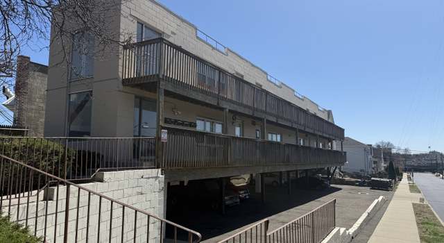 Photo of 8 Wardwell St Apt 5, Stamford, CT 06902