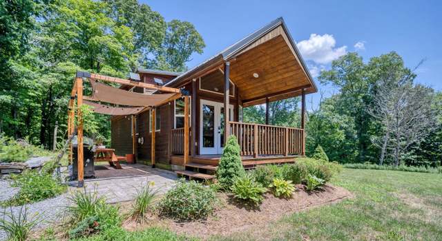 Photo of 96 Goose Hill Rd, Chester, CT 06412