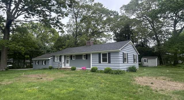 Photo of 15 Melody Ln, Essex, CT 06442