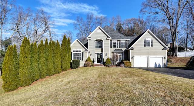 Photo of 40 Kensington Ct, Cheshire, CT 06410