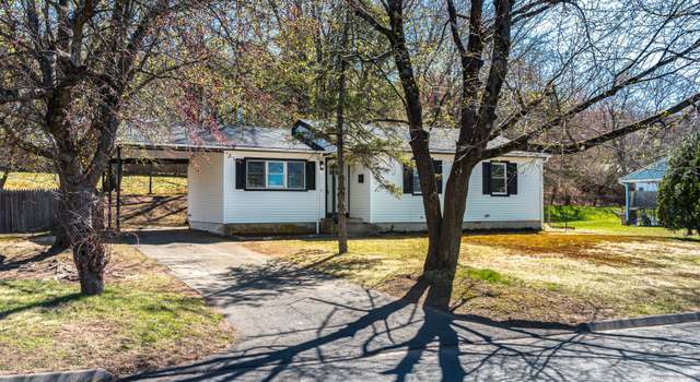 Photo of 98 Columbia Rd, Enfield, CT 06082