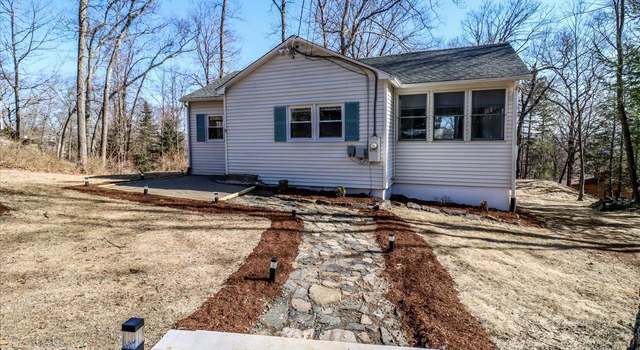 Photo of 13 Linda Ln, New Fairfield, CT 06812