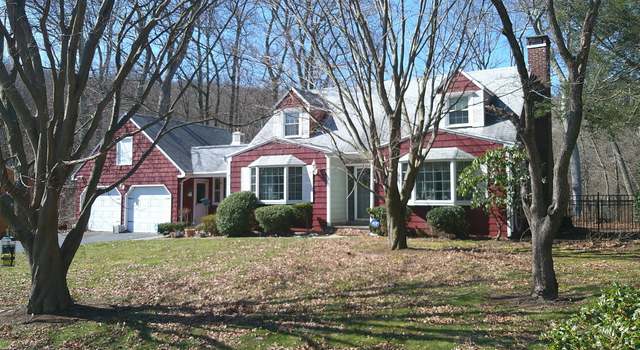 Photo of 48 Carbonella Dr, Hamden, CT 06514