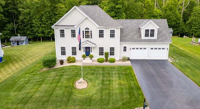 Photo of 9 Tall Wood Dr, East Hampton, CT 06424