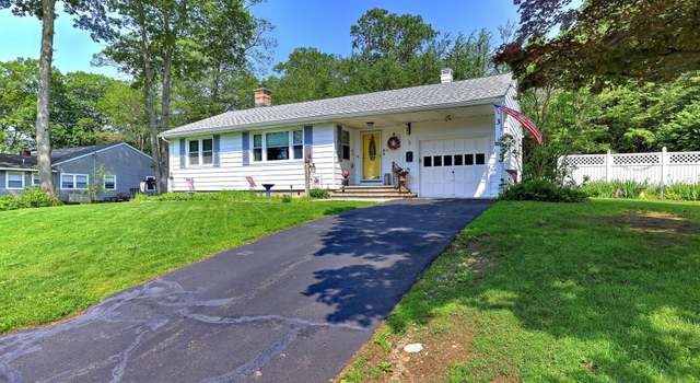 Photo of 3 Pierce Ln, Naugatuck, CT 06770