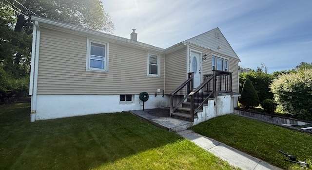Photo of 332 Lakeside Blvd E, Waterbury, CT 06708
