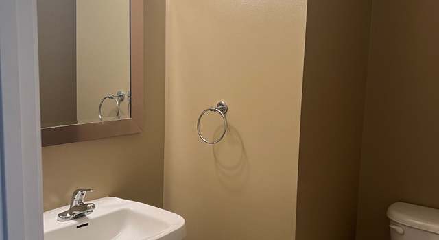 Photo of 37 Alden St Apt I, Hartford, CT 06114