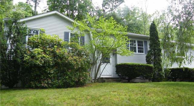 Photo of 72 Bokum Rd, Deep River, CT 06417