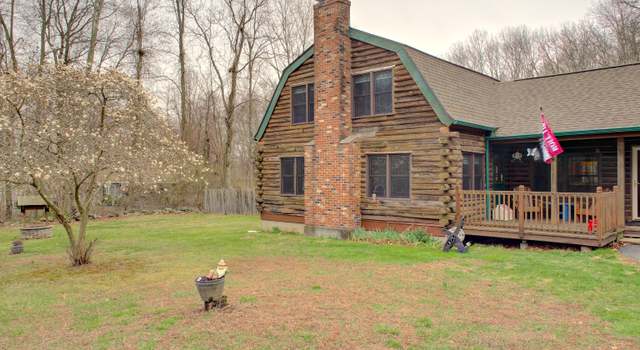 Photo of 283 N Wawecus Hill Rd, Norwich, CT 06360
