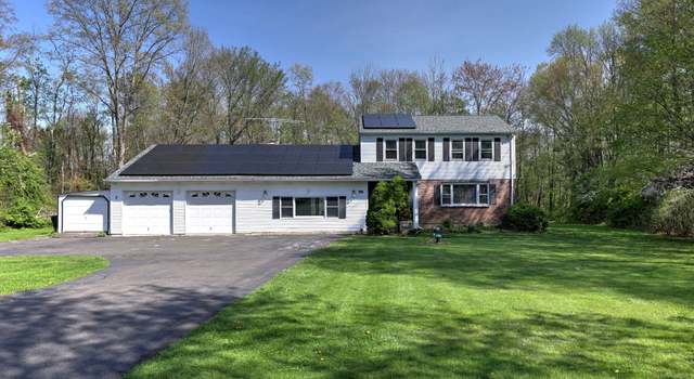 Photo of 1005 Bassett Rd, Watertown, CT 06795