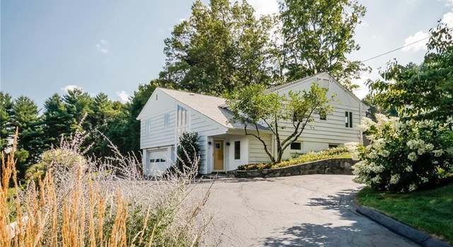 Photo of 6 Hillside Ln, Newtown, CT 06470