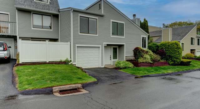 Photo of 55 Peddlars Dr #55, Branford, CT 06405