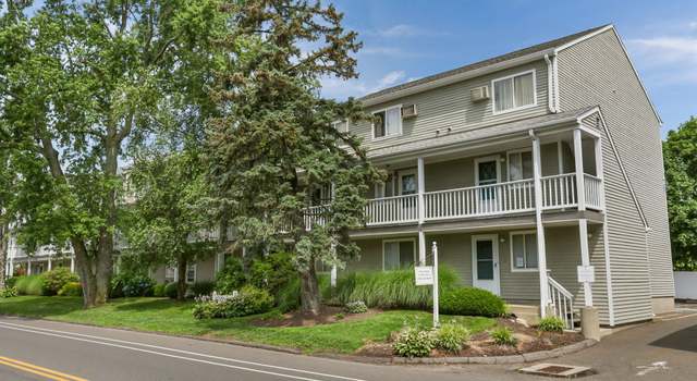 Photo of 718 Cove Rd Apt 3, Stamford, CT 06902